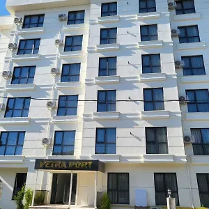  Hotel Petra Port